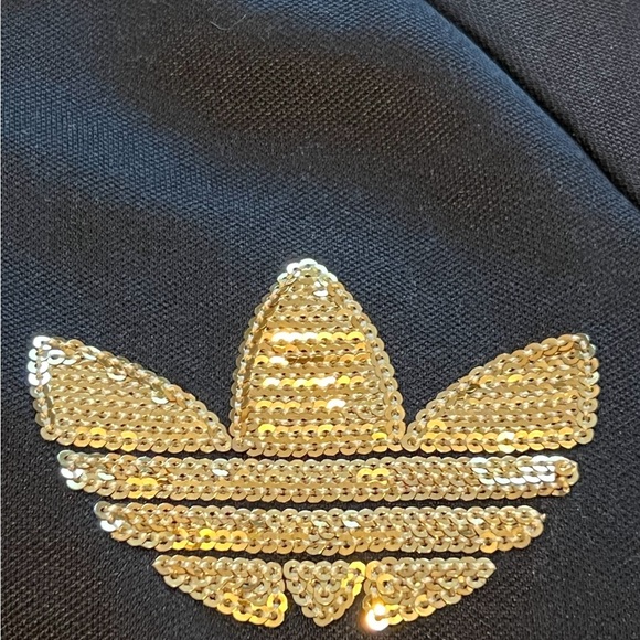 Adidas Black & Gold Sequin Sweater (Great Condition) 53% Cotton , 47% Polyester - Picture 7 of 13